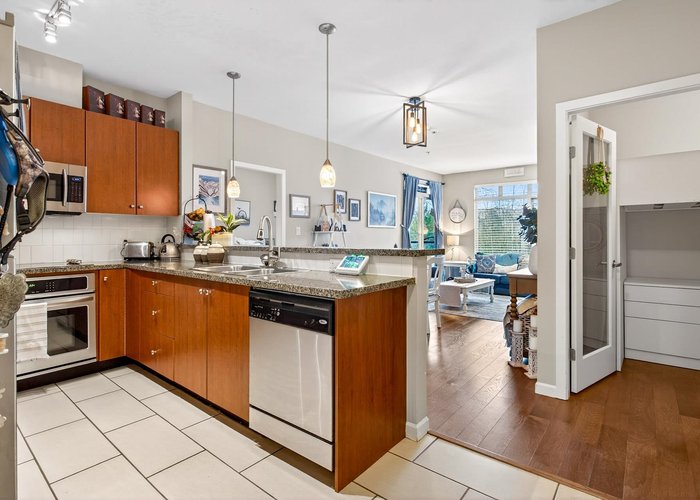 302 - 100 Capilano Road, Port Moody, BC V3H 5M9 |  Photo 34