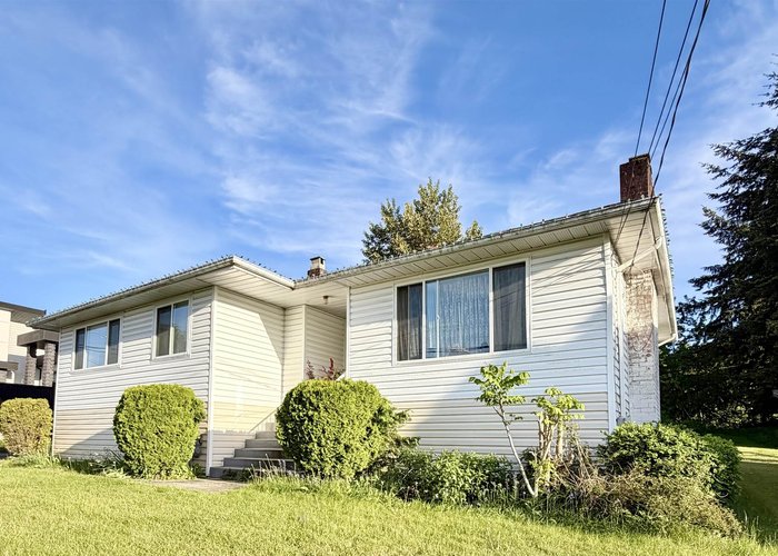 13688 113 Avenue, Surrey, BC V3R 2J1 |  Photo 3
