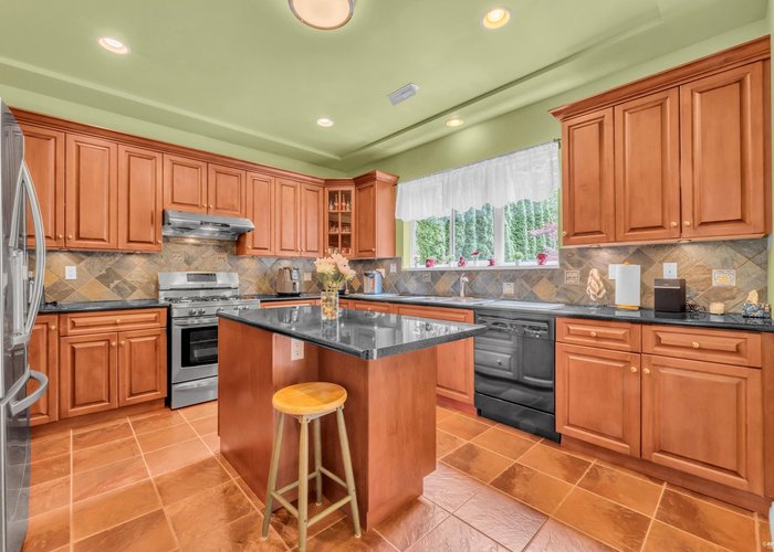 4317 Cliffmont Road, North Vancouver, BC V7G 1J6 |  Photo 38