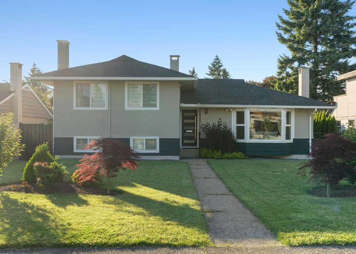 8649 11TH Avenue, Burnaby, BC V3N 2P9 |  Photo 56