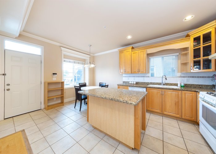 260 63RD Avenue, Vancouver, BC V5X 2H8 |  Photo 44