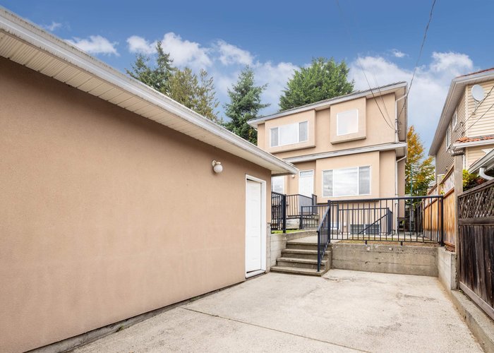 260 63RD Avenue, Vancouver, BC V5X 2H8 |  Photo 63