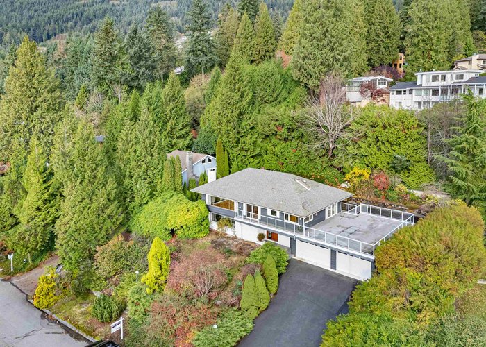 2615 Skilift Place, West Vancouver, BC V7S 2T6 |  Photo 38