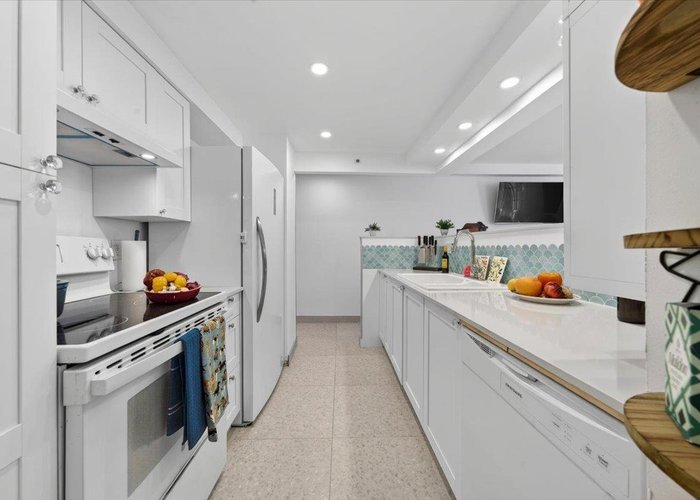 101 - 888 Bute Street, Vancouver, BC V6E 1Y5 |  Photo 46