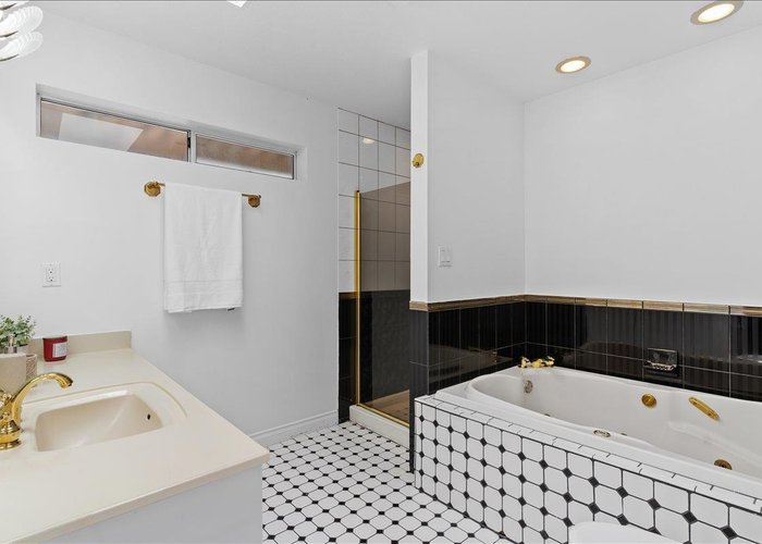 2471 Mowat Place, North Vancouver, BC V7H 2X2 |  Photo 48