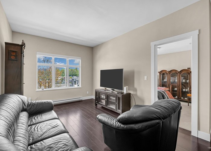 301 - 4710 Hastings Street, Burnaby, BC V5C 2K7 |  Photo 34