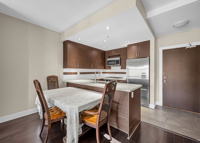 301 - 4710 Hastings Street, Burnaby, BC V5C 2K7 |  Photo 32