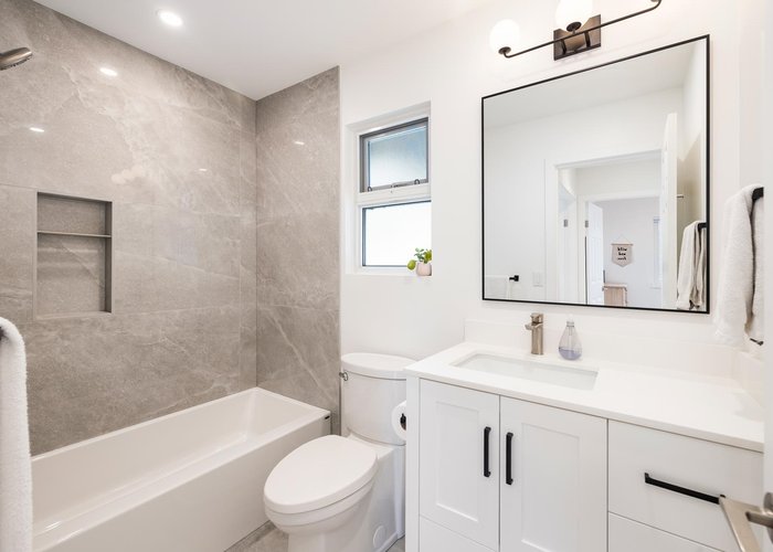 3985 Frames Place, North Vancouver, BC V7G 2M5 |  Photo 59