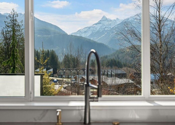 2954 Strangway Place, Squamish, BC V8B 0P8 |  Photo 40
