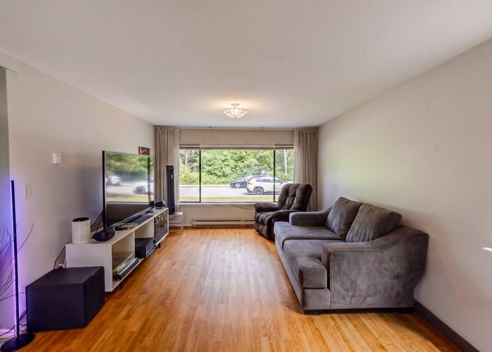 8074  8076 19TH Avenue, Burnaby, BC V3N 1G3 |  Photo 44