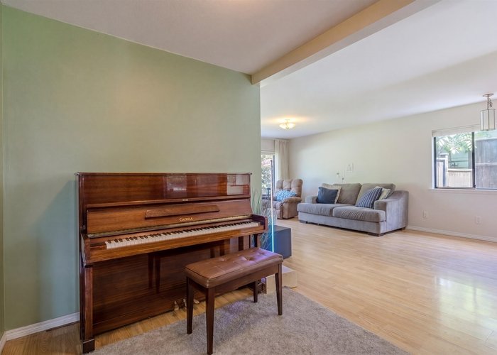 8074  8076 19TH Avenue, Burnaby, BC V3N 1G3 |  Photo 46