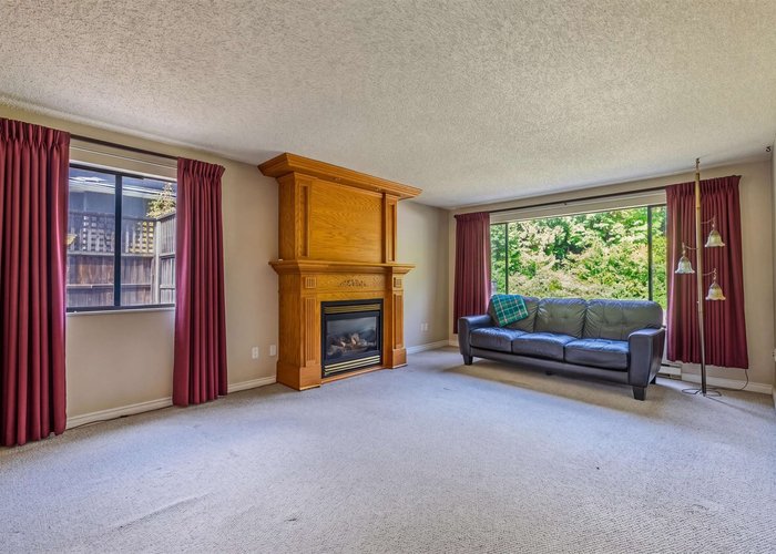 8074  8076 19TH Avenue, Burnaby, BC V3N 1G3 |  Photo 38