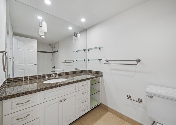 205 - 1600 Howe Street, Vancouver, BC V6Z 2L9 |  Photo 51