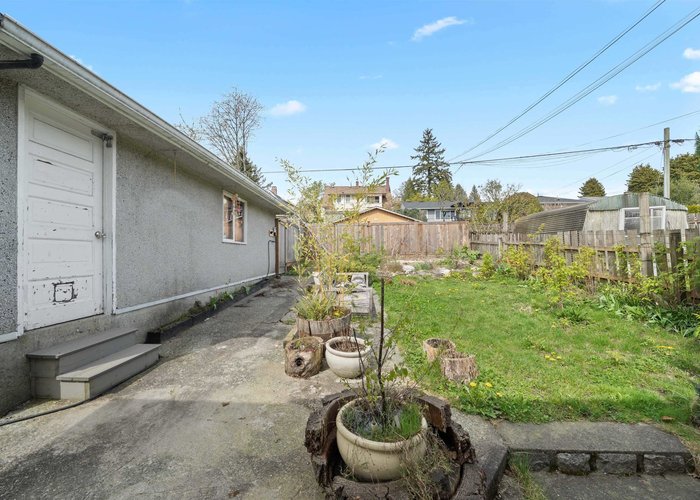 444 6TH Street, North Vancouver, BC V7L 1P9 |  Photo 63