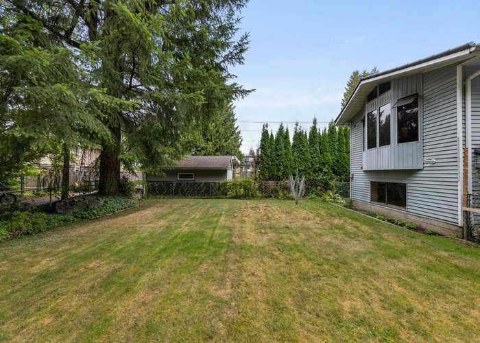 674 Blue Mountain Street, Coquitlam, BC V3J 4R6 |  Photo 36