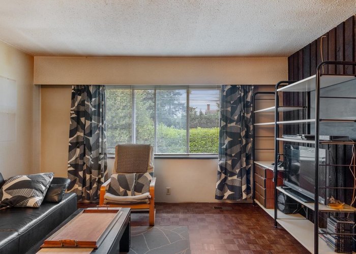 674 Blue Mountain Street, Coquitlam, BC V3J 4R6 |  Photo 25