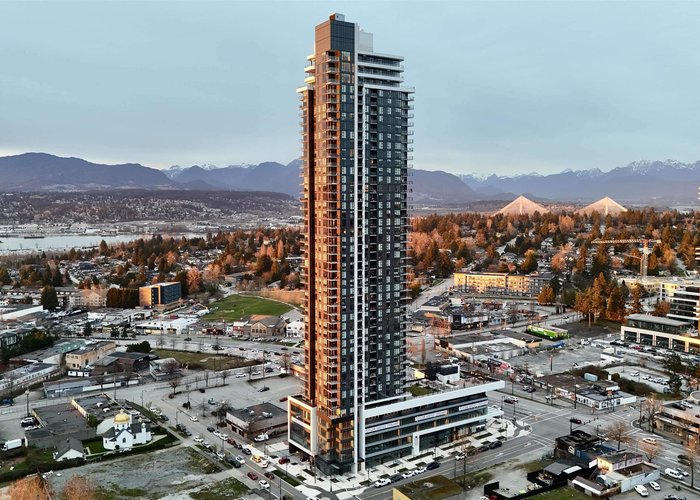 1705 - 10750 135A Street, Surrey, BC V3W 4E8 |  Photo 1