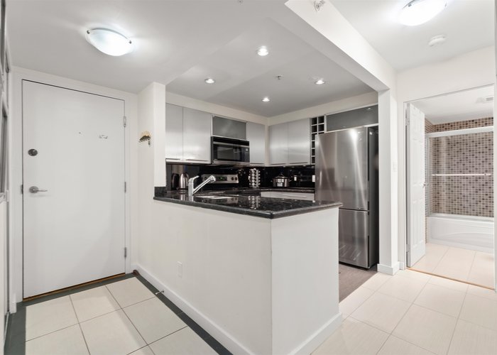 506 - 907 Beach Avenue, Vancouver, BC V6Z 2R3 |  Photo 35