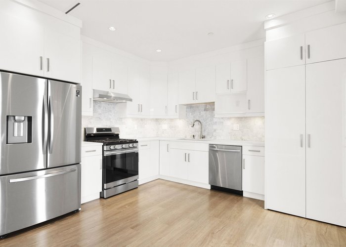3128 Kings Avenue, Vancouver, BC V5R 4T4 |  Photo 25