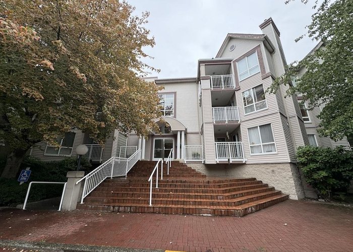233 - 7451 Moffatt Road, Richmond, BC V6Y 3W3 |  Photo 2