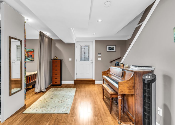 2588 Panorama Drive, North Vancouver, BC V7G 1V5 |  Photo 44