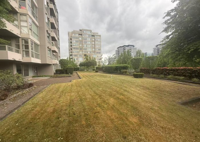 305 - 6119 Cooney Road, Richmond, BC V6Y 4B7 |  Photo 43