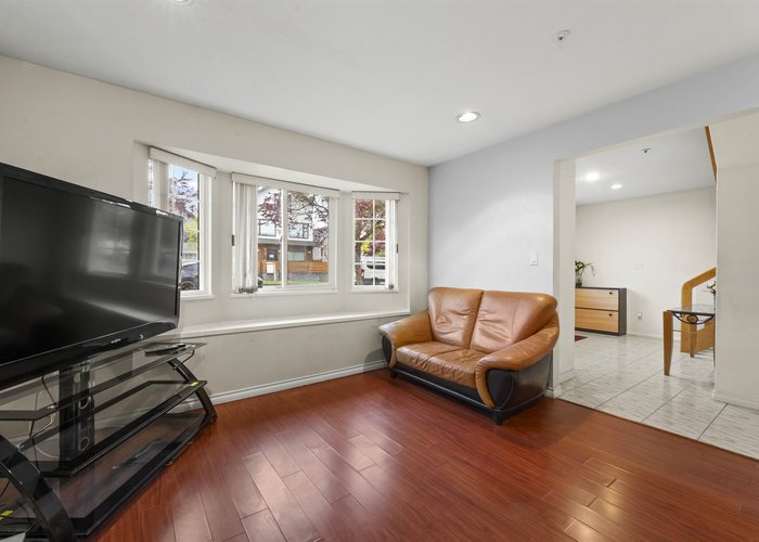2779 Graveley Street, Vancouver, BC V5K 3J7 |  Photo 49