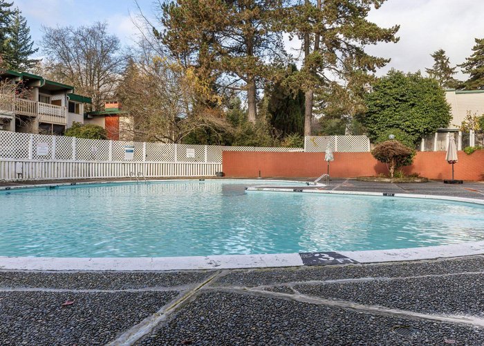 879 Westview Crescent, North Vancouver, BC V7N 2L5 |  Photo 44