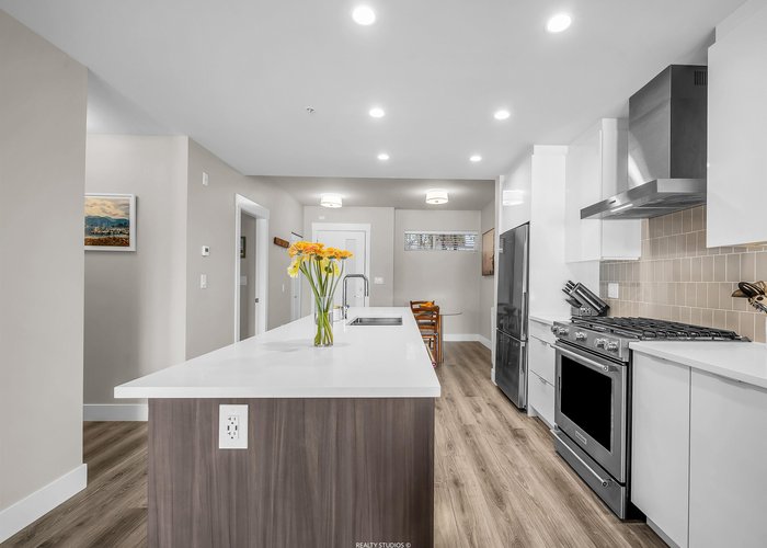 401 - 1496 Charlotte Road, North Vancouver, BC V7J 0C9 |  Photo 46