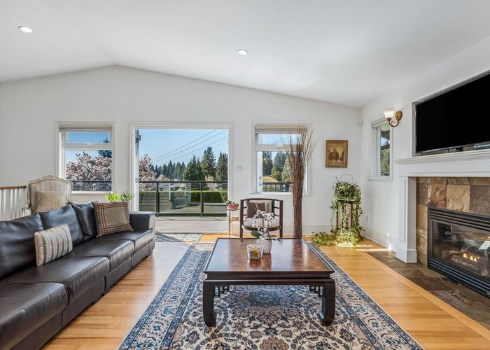 954 Tudor Avenue, North Vancouver, BC V7R 1X7 |  Photo 38
