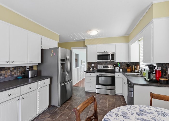 9442 212B Street, Langley, BC V1M 1L8 |  Photo 43
