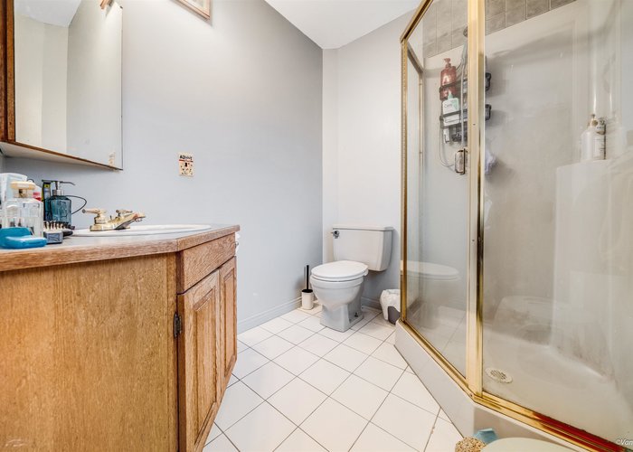 221 28TH Street, North Vancouver, BC V7N 2H9 |  Photo 16