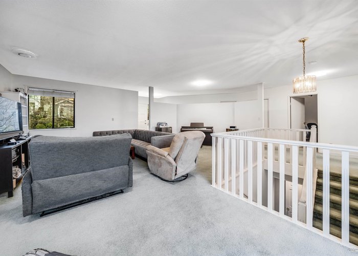 221 28TH Street, North Vancouver, BC V7N 2H9 |  Photo 13