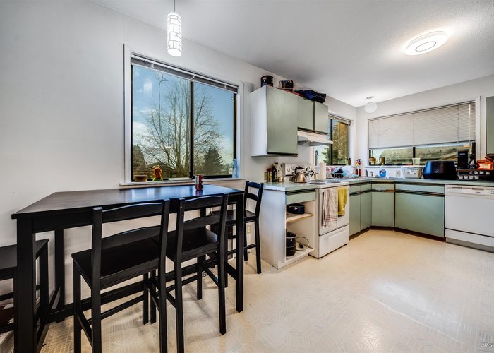 221 28TH Street, North Vancouver, BC V7N 2H9 |  Photo 15