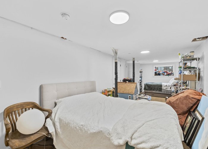2072 Kitchener Street, Vancouver, BC V5L 2W8 |  Photo 48
