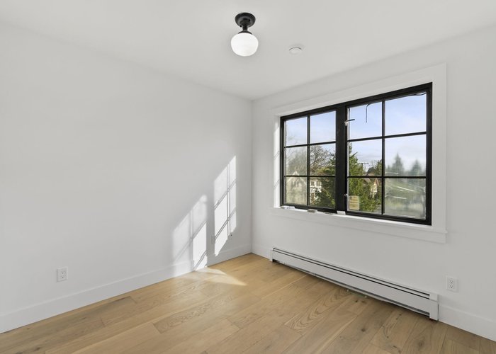 2072 Kitchener Street, Vancouver, BC V5L 2W8 |  Photo 56
