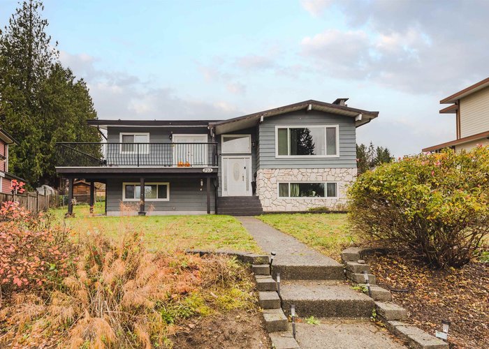 703 Delestre Avenue, Coquitlam, BC V3K 2G1 |  Photo 2