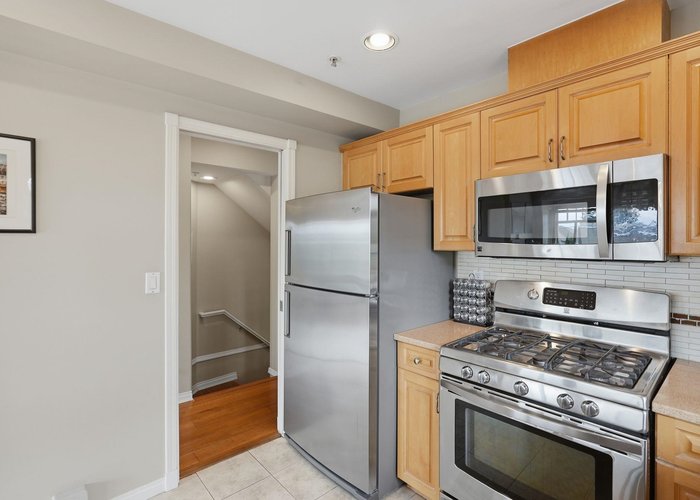 203 6TH Street, North Vancouver, BC V7M 1K7 |  Photo 44
