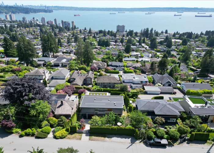 2370 Palmerston Avenue, West Vancouver, BC V7V 2W1 |  Photo 73