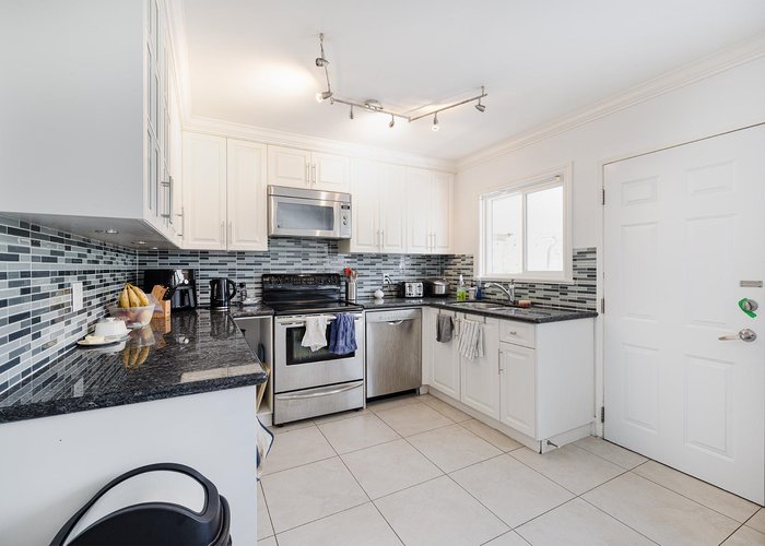4378 Briarwood Crescent, Burnaby, BC V5G 2M6 |  Photo 35