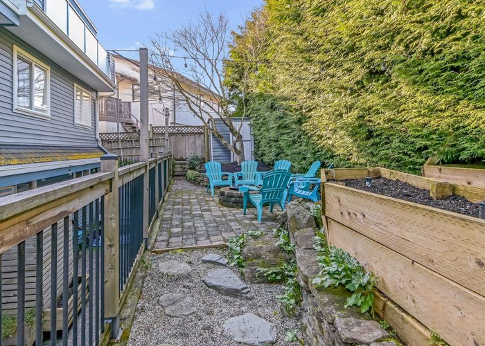 15587 Semiahmoo Avenue, White Rock, BC V4B 1V3 |  Photo 75