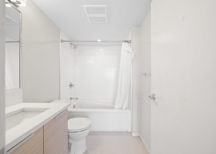 1801 - 13303 Central Avenue, Surrey, BC V3T 0K6 |  Photo 34