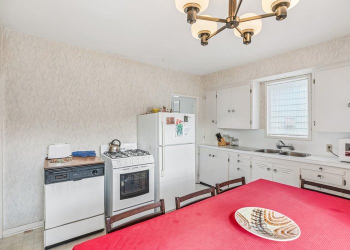 16 Hythe Avenue, Burnaby, BC V5B 1G4 |  Photo 48
