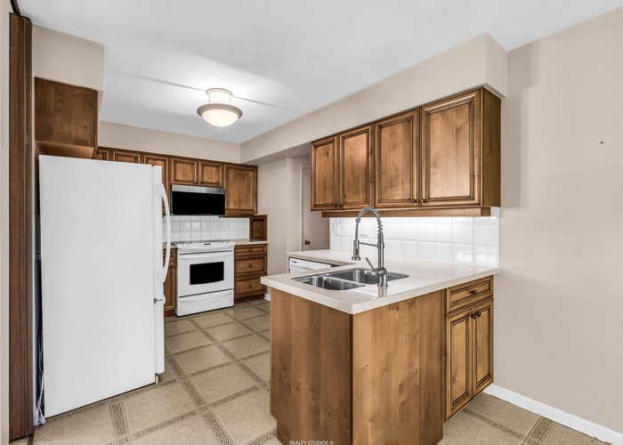 1110 Lodge Road, North Vancouver, BC V7R 1W8 |  Photo 45