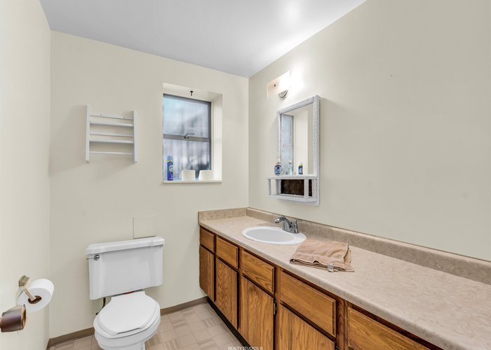 1110 Lodge Road, North Vancouver, BC V7R 1W8 |  Photo 69