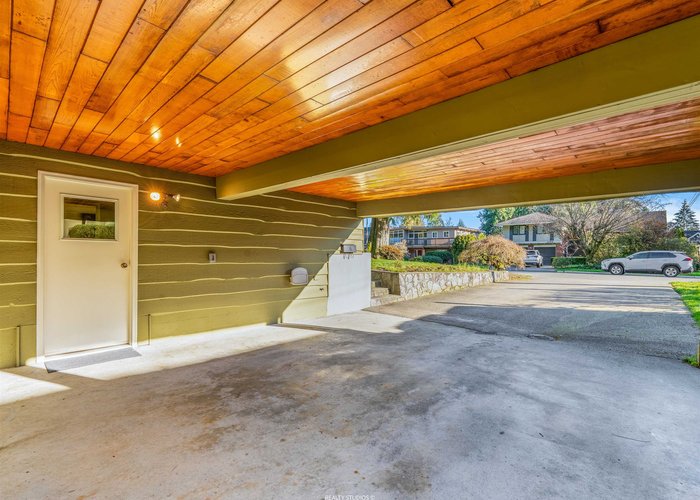 1110 Lodge Road, North Vancouver, BC V7R 1W8 |  Photo 72