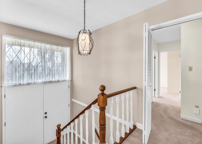 1110 Lodge Road, North Vancouver, BC V7R 1W8 |  Photo 39