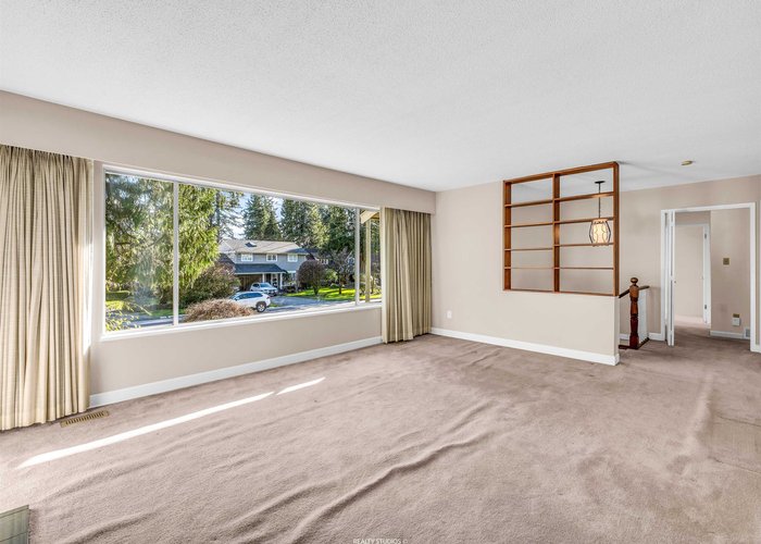 1110 Lodge Road, North Vancouver, BC V7R 1W8 |  Photo 40