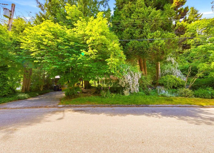 1463 Avonlynn Crescent, North Vancouver, BC V7J 2V2 |  Photo 36