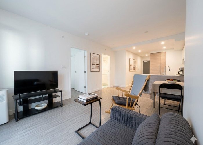1308 - 13615 Fraser Highway, Surrey, BC V3T 0P7 |  Photo 13